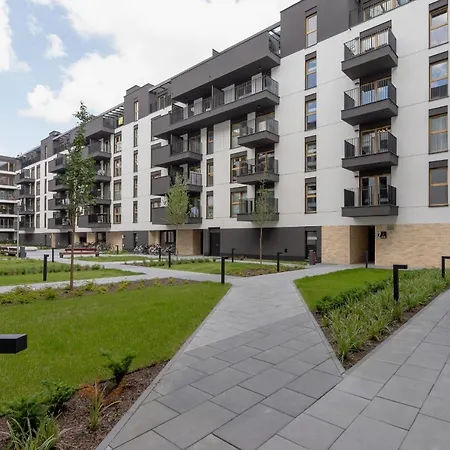 Expo Cracow Nowohucka By Renters Apartment