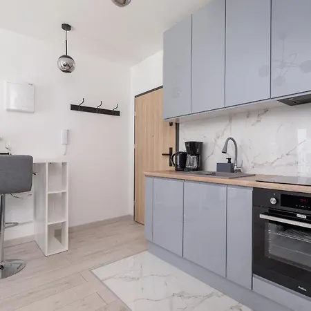 Expo Cracow Nowohucka By Renters Appartement Krakau
